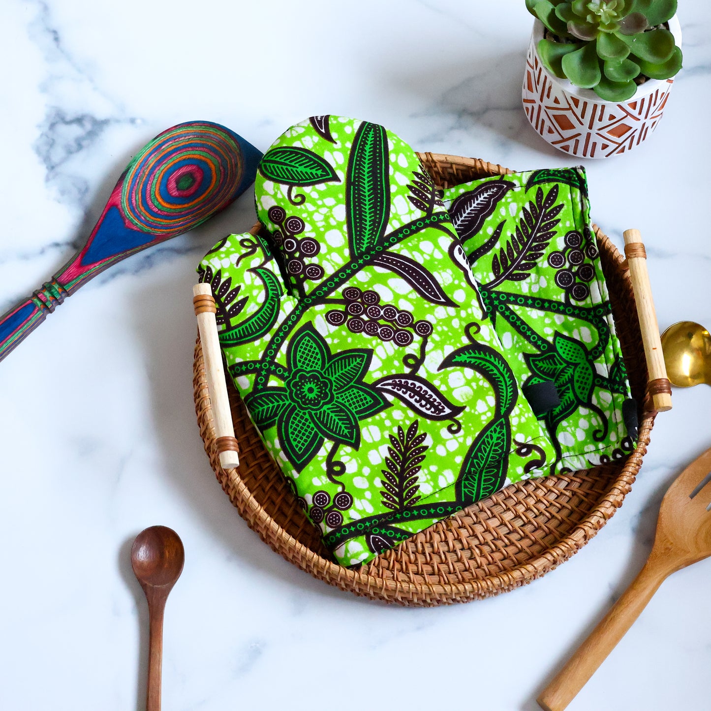Green Branches Oven Mitt and Pot Holder